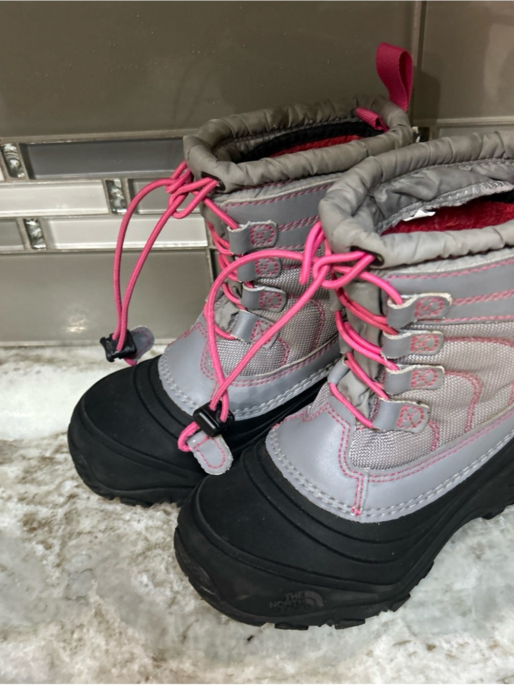 The North Face Girls Sz 12 Snow Alpenglow Winter Boots Removable Lining
